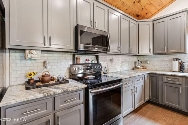 380 Bear Trail, Murphy, NC 28906