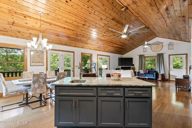 380 Bear Trail, Murphy, NC 28906