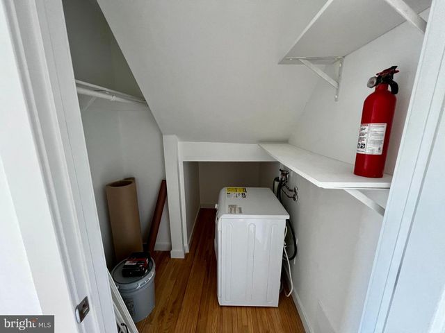 211 SILVER CT, Hamilton, NJ 08690