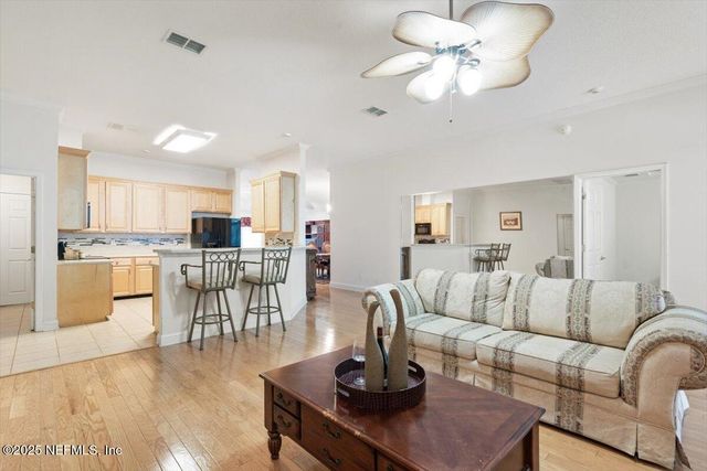 2040 EMERALD GREEN Road, Jacksonville, FL 32246