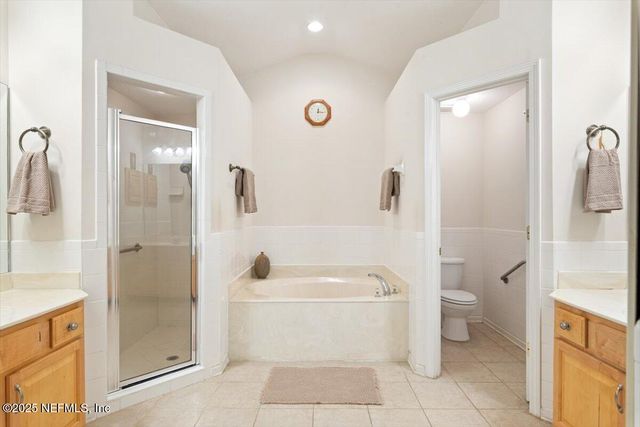 2040 EMERALD GREEN Road, Jacksonville, FL 32246