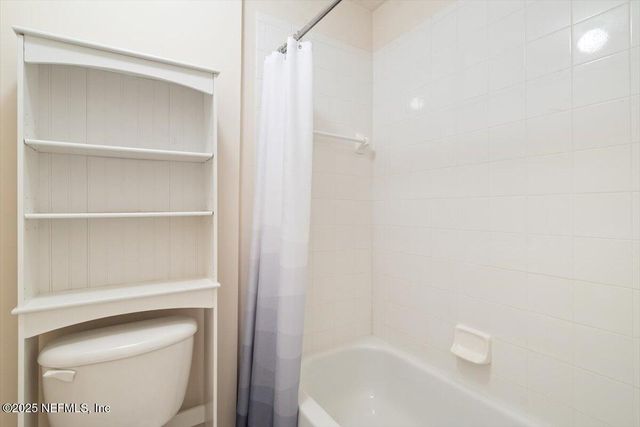 2040 EMERALD GREEN Road, Jacksonville, FL 32246