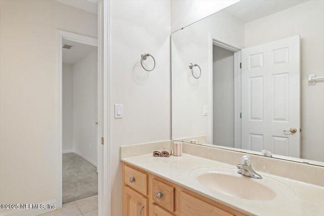 2040 EMERALD GREEN Road, Jacksonville, FL 32246