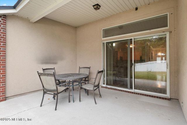 2040 EMERALD GREEN Road, Jacksonville, FL 32246