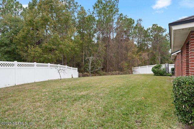 2040 EMERALD GREEN Road, Jacksonville, FL 32246