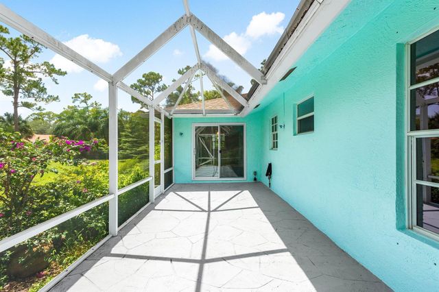 17354 61st Place N, Loxahatchee, FL 33470
