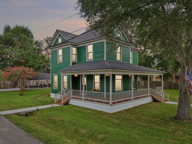 201 E Wilkins Street, League City, TX 77573