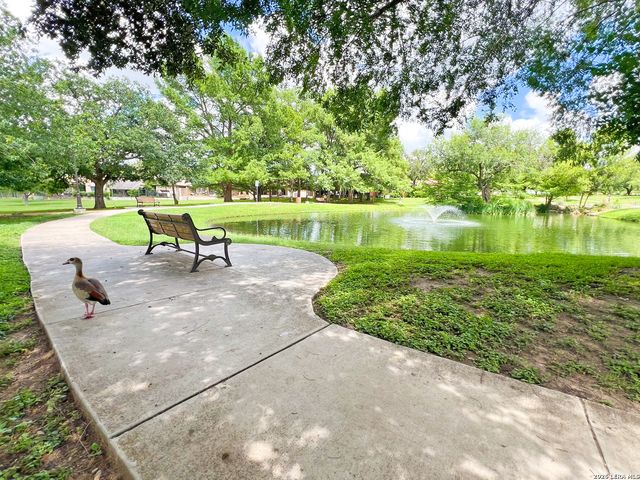 5809 WINTERHAVEN DR, Windcrest, TX 78239