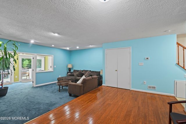 67 Albury Way, North Brunswick, NJ 08902