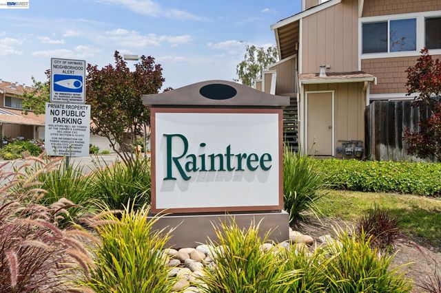 26 Raintree Ct 30, Hayward, CA 94544
