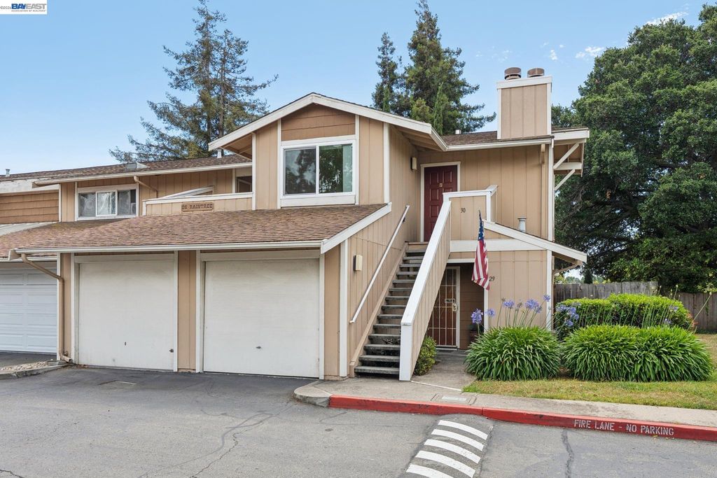 26 Raintree Ct 30, Hayward, CA 94544