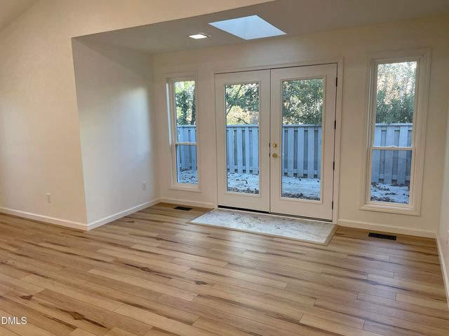 131 Clancy Circle, Cary, NC 27511