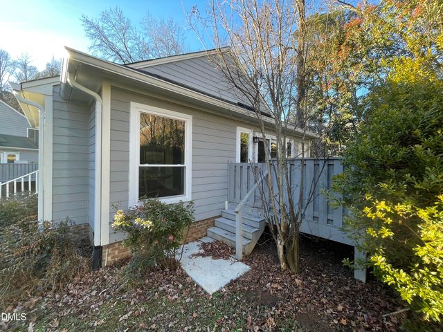 131 Clancy Circle, Cary, NC 27511