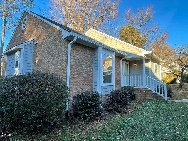 131 Clancy Circle, Cary, NC 27511