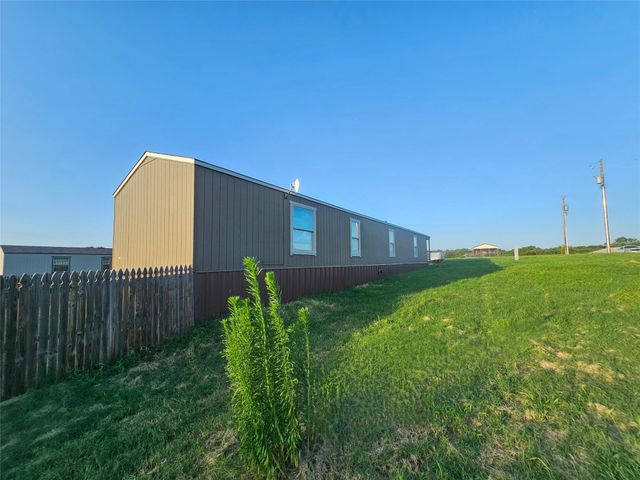 145 Firefly Drive, Springtown, TX 76082