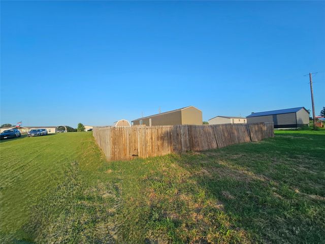 145 Firefly Drive, Springtown, TX 76082