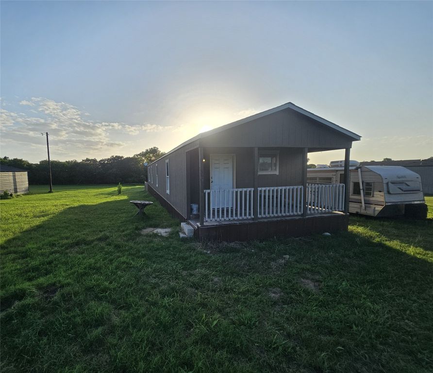 145 Firefly Drive, Springtown, TX 76082