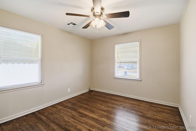 729 N 72nd East Avenue, Tulsa, OK 74115