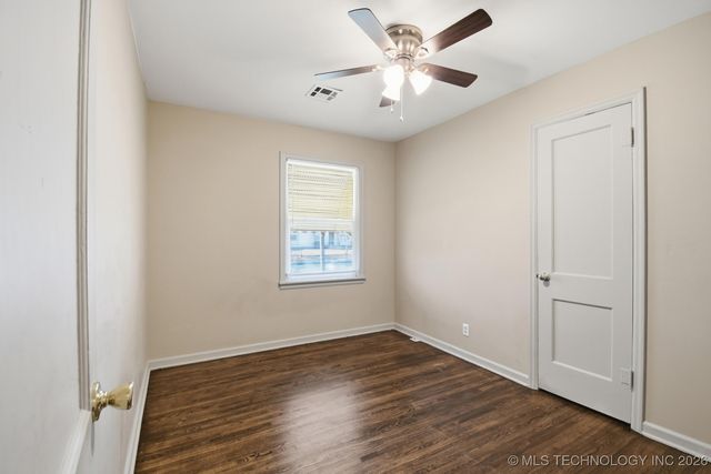 729 N 72nd East Avenue, Tulsa, OK 74115