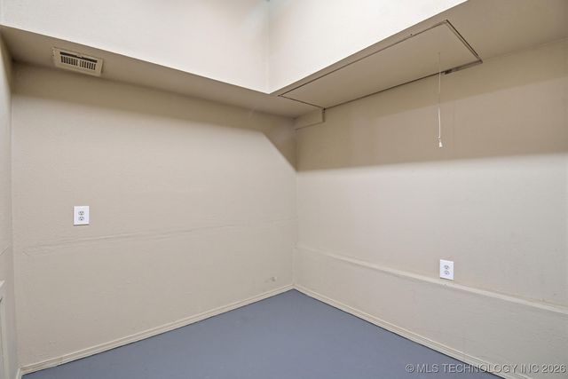 729 N 72nd East Avenue, Tulsa, OK 74115