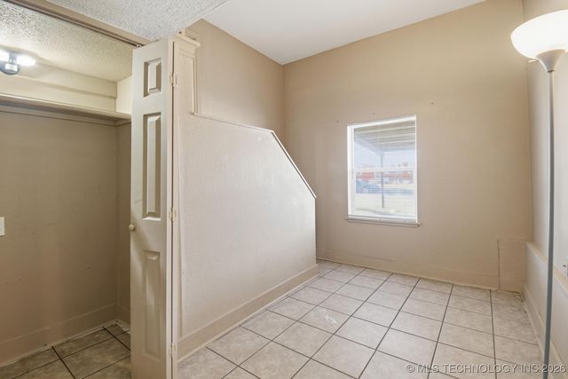 729 N 72nd East Avenue, Tulsa, OK 74115