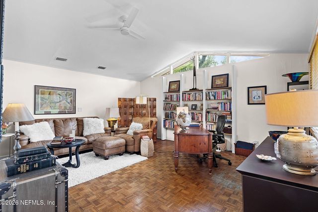 2247 SEGOVIA Avenue, Jacksonville, FL 32217