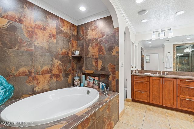 2247 SEGOVIA Avenue, Jacksonville, FL 32217