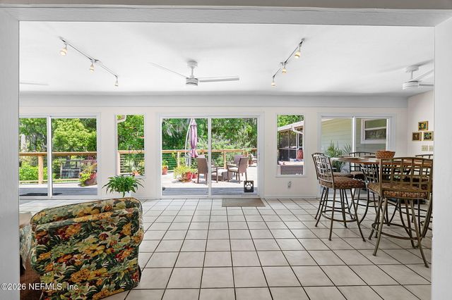 2247 SEGOVIA Avenue, Jacksonville, FL 32217