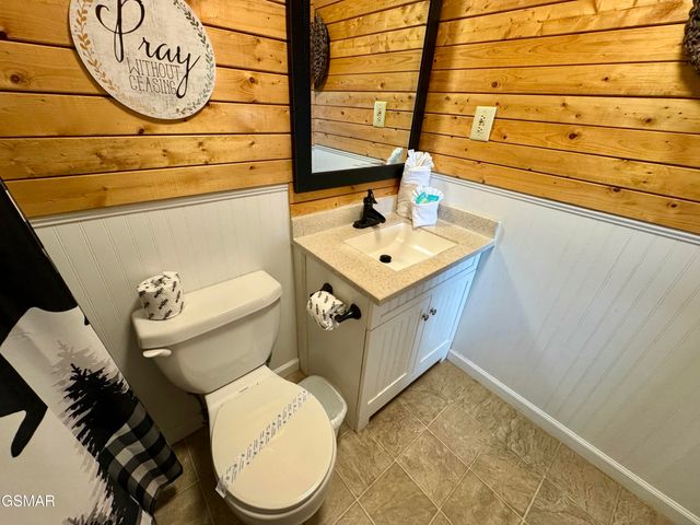 1102 Ski View Drive, Gatlinburg, TN 37738