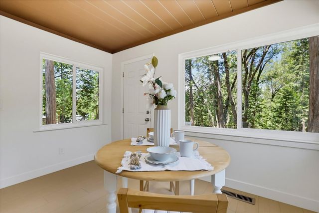 13316 Banner Lava Cap Rd, Nevada City, CA 95959