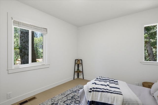 13316 Banner Lava Cap Rd, Nevada City, CA 95959