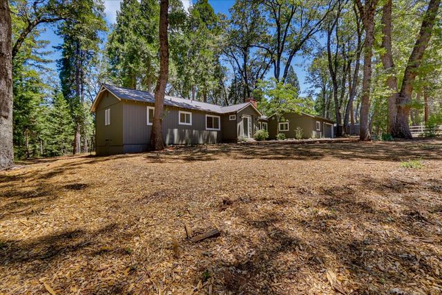 13316 Banner Lava Cap Rd, Nevada City, CA 95959