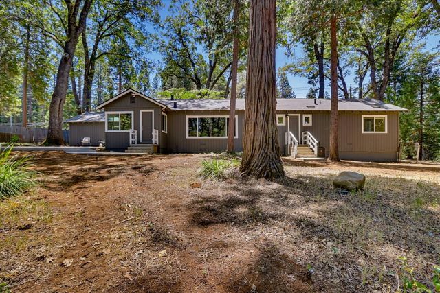 13316 Banner Lava Cap Rd, Nevada City, CA 95959