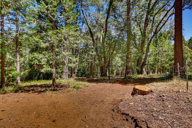 13316 Banner Lava Cap Rd, Nevada City, CA 95959