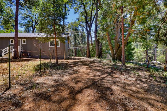 13316 Banner Lava Cap Rd, Nevada City, CA 95959