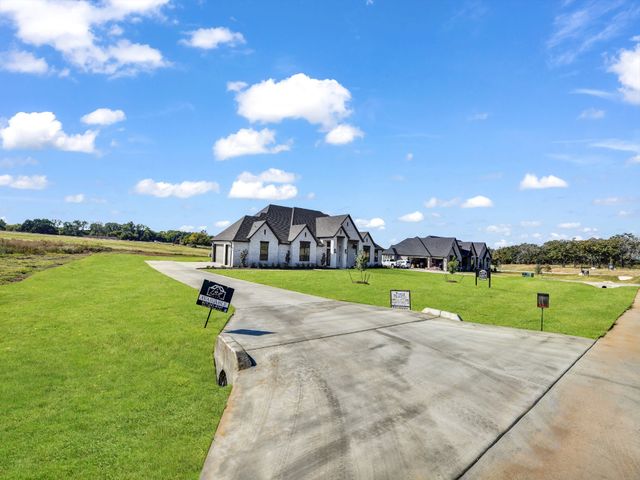 3009 Codigo Drive, Weatherford, TX 76088