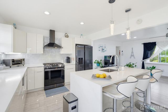 125 Higgins Road, Old Bridge, NJ 07747