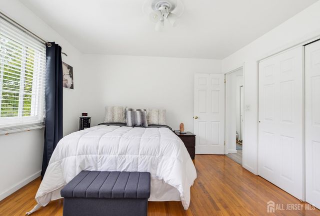 125 Higgins Road, Old Bridge, NJ 07747