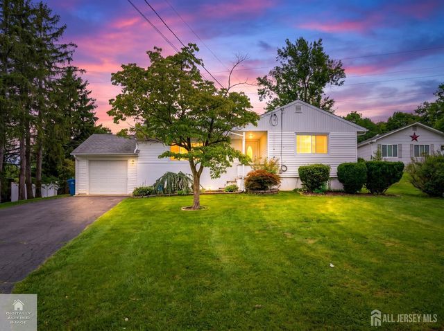 125 Higgins Road, Old Bridge, NJ 07747