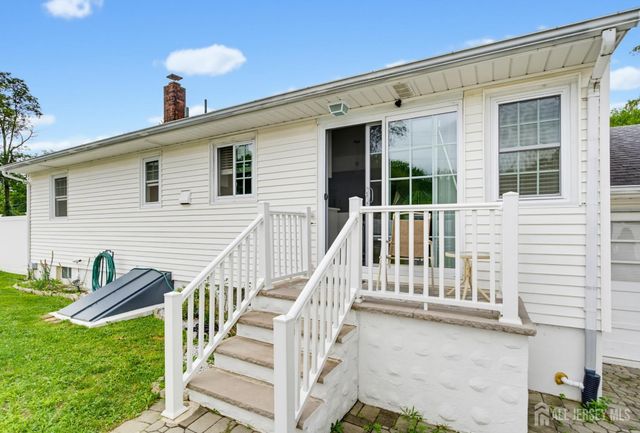 125 Higgins Road, Old Bridge, NJ 07747