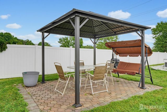 125 Higgins Road, Old Bridge, NJ 07747