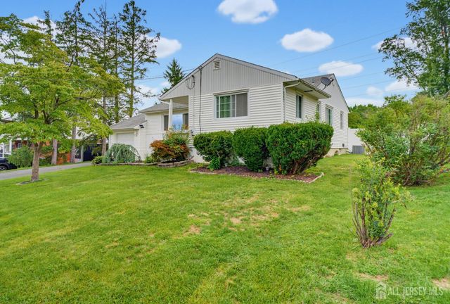 125 Higgins Road, Old Bridge, NJ 07747