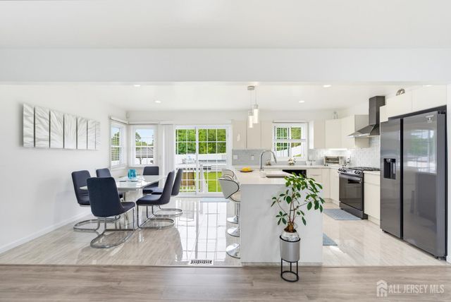 125 Higgins Road, Old Bridge, NJ 07747