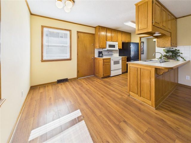 1421 Grandview Drive, Warrensburg, MO 64093