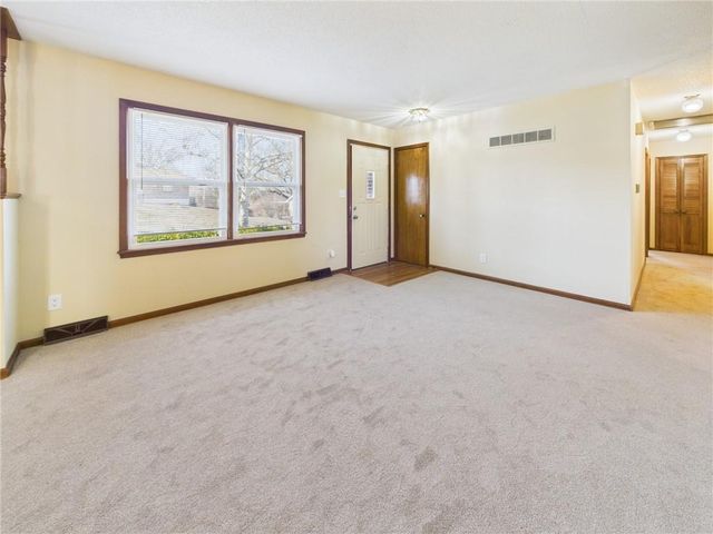 1421 Grandview Drive, Warrensburg, MO 64093