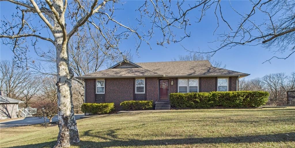 1421 Grandview Drive, Warrensburg, MO 64093
