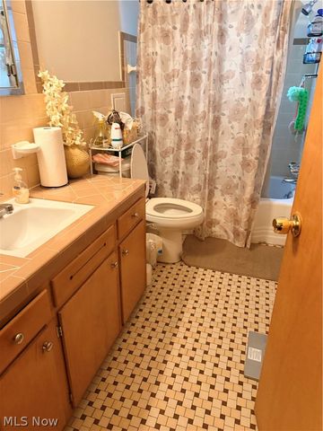 15401 Ramage Avenue, Maple Heights, OH 44137