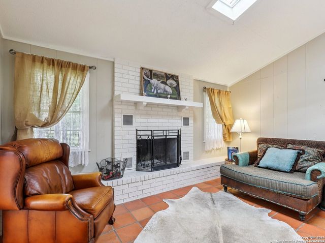 721 Rocky Creek, Fredericksburg, TX 78624