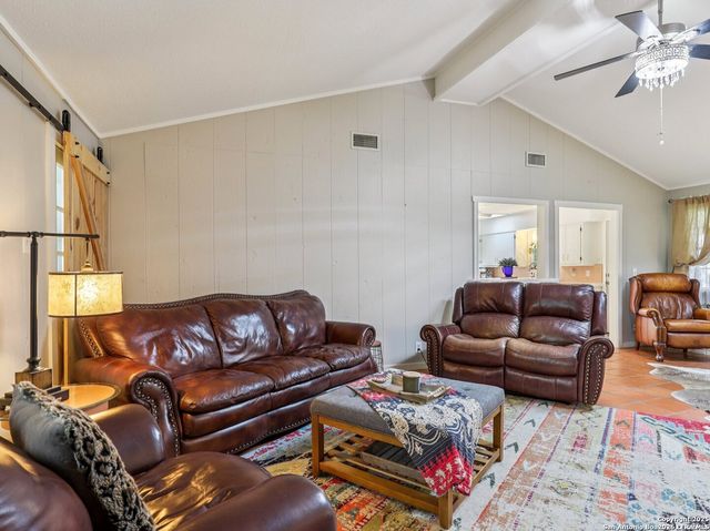 721 Rocky Creek, Fredericksburg, TX 78624