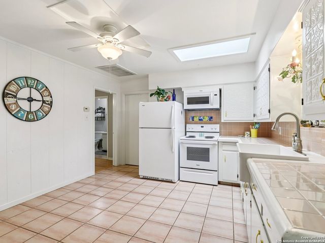 721 Rocky Creek, Fredericksburg, TX 78624